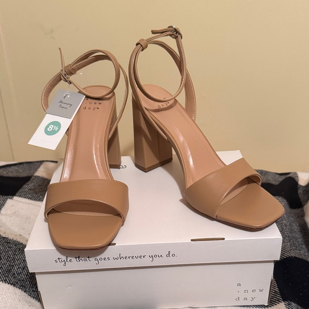 Tan Heels